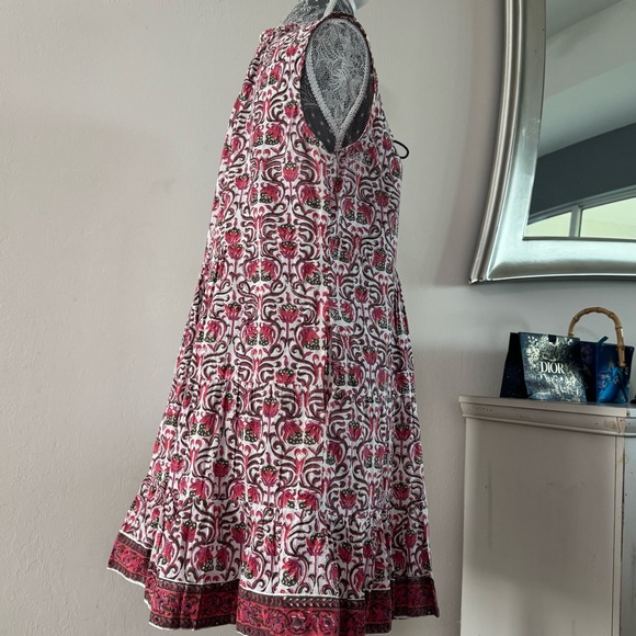 Patterned Dress - Picture 3 of 12